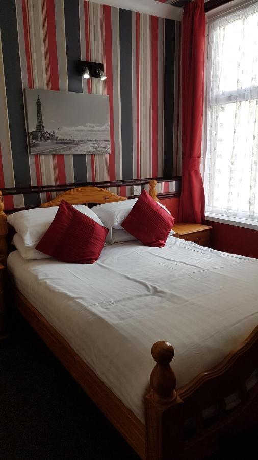 Valdene Hotel Μπλάκπουλ Εξωτερικό φωτογραφία